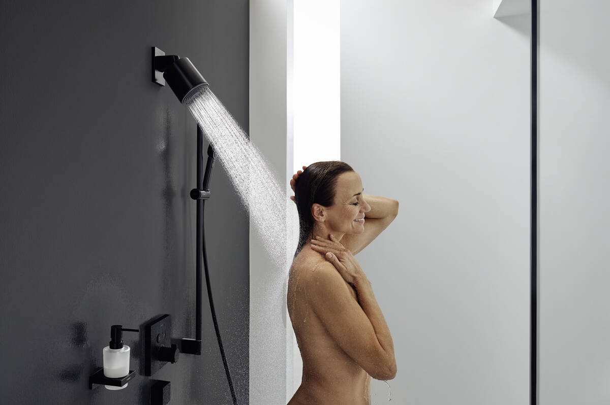 Душевой набор Hansgrohe Pulsify Select S 24170670 105 3jet Relaxation, со штангой 900 мм, матовый чёрный