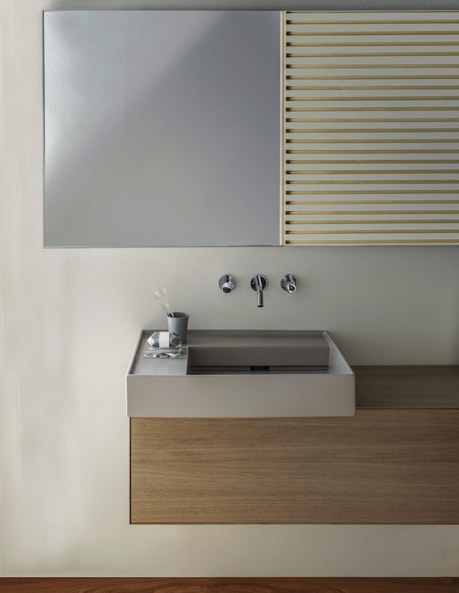 Тумба подвесная под раковину Laufen Boutique 4.0903.1.150.250.1 120 см, 1 ящик с отверстием слева, светлый дуб