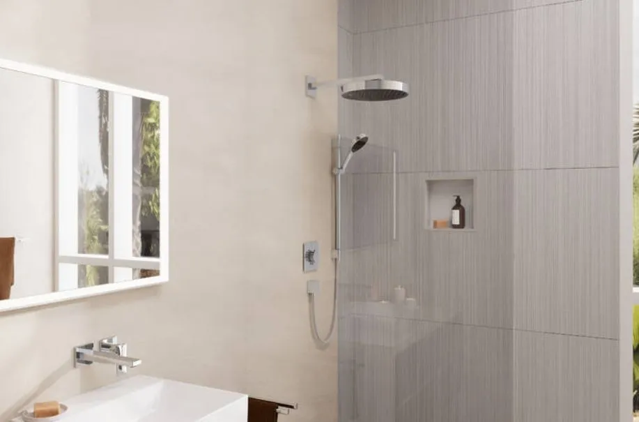 Настенный держатель для верхнего душа HANSGROHE Square 27694340 390 мм, цвет Чёрный шлифованный хром