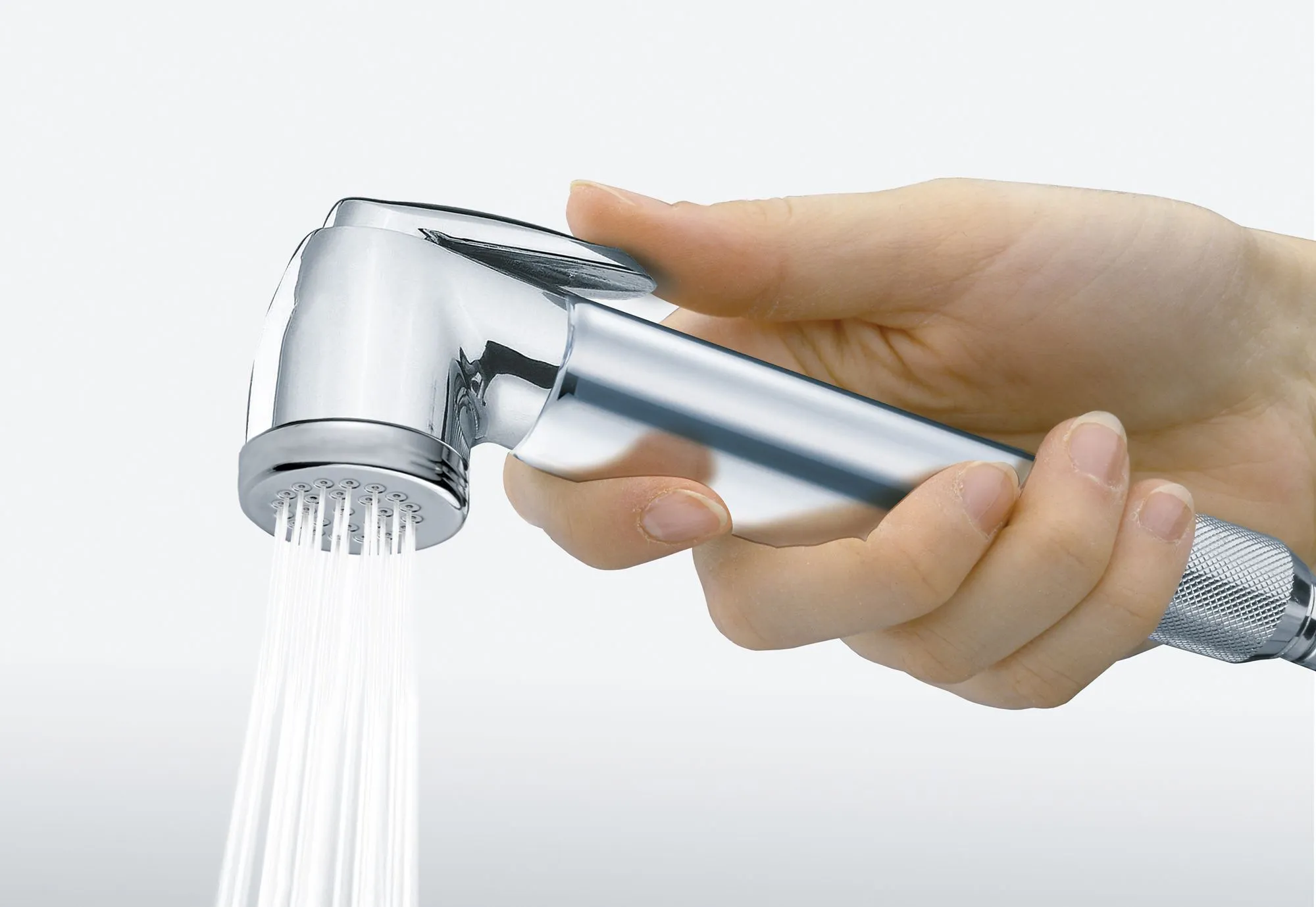 Гигиеническая лейка с клапаном подачи воды Bossini Talita B00660 Хром