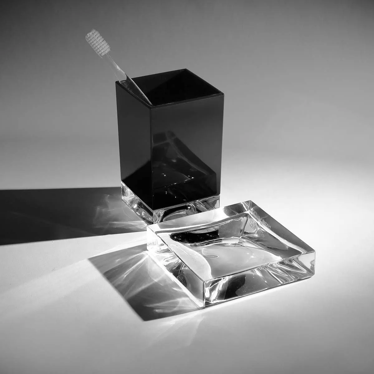 Стакан для зубных щеток Kartell by Laufen   3.8233.0.084.000.1   пластик прозрачный