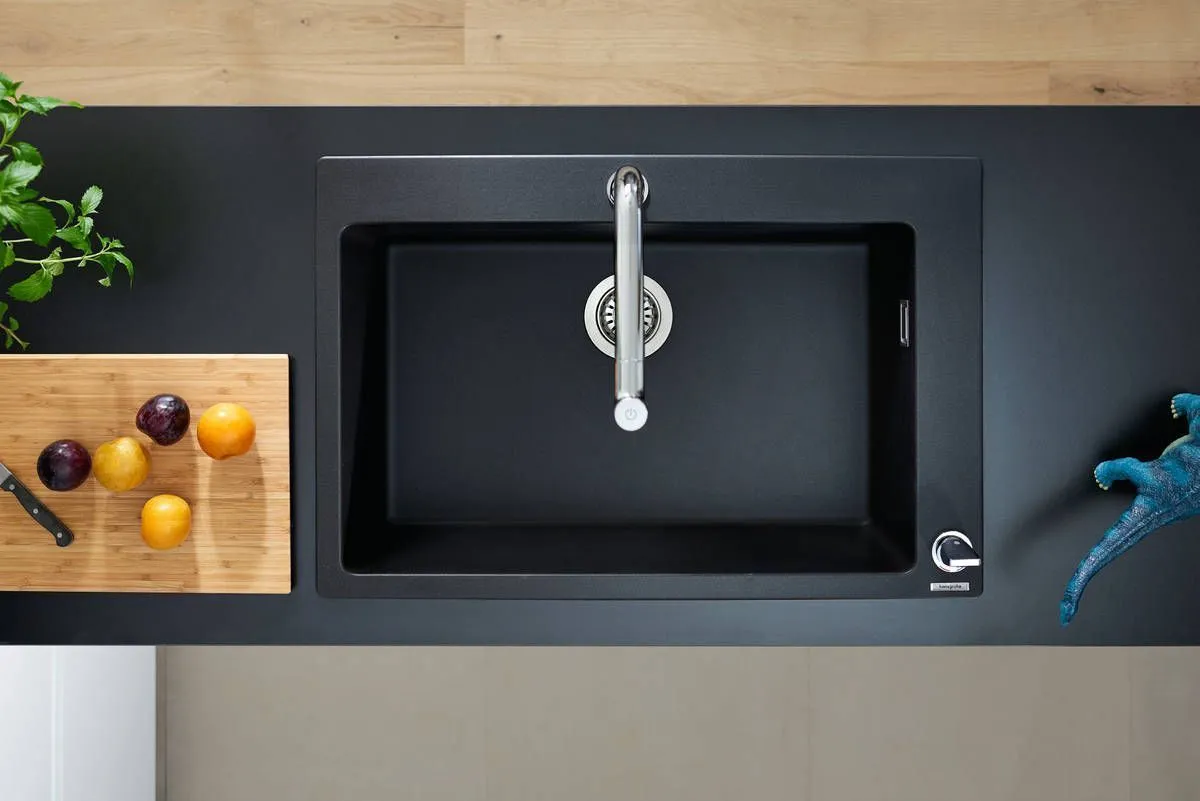 Смеситель для кухни с выдвижным изливом Hansgrohe M71 73804000 Хром