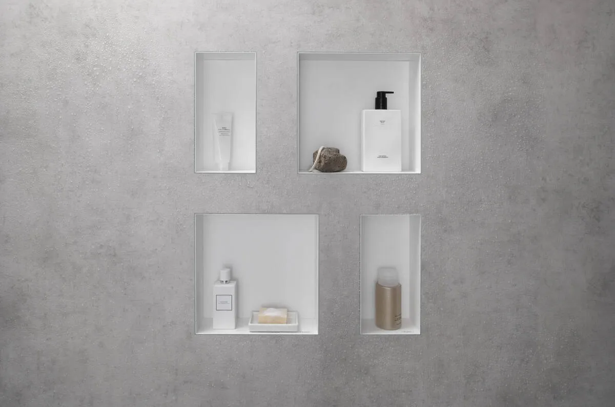 Настенный короб HANSGROHE XtraStoris Original 56067670 с интегрированной рамой 300 мм х 900 мм х 100 мм, матовый чёрный