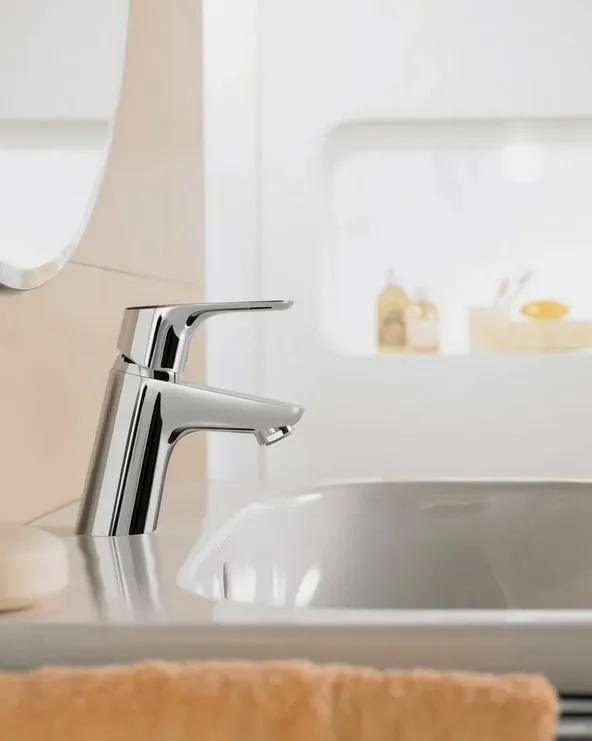 Однорычажный смеситель для раковины HANSGROHE Focus 31952000 без донного клапана, LowFlow 3,5 л / мин., цвет Хром