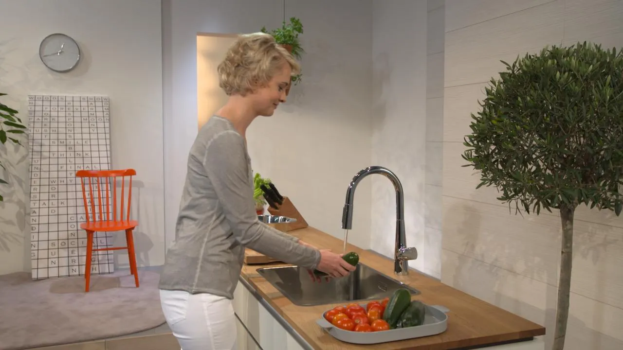 Смеситель Hansgrohe Talis S 72813000 для кухонной мойки с вытяжным душем