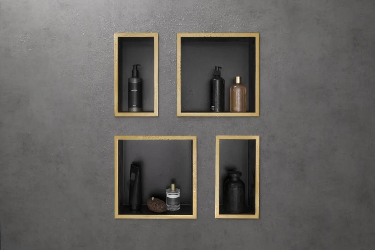 Настенный короб HANSGROHE XtraStoris Individual 56095140 с дизайнерской рамой, 300 мм х 150 мм х 100 мм, матовый чёрный/шлифованная бронза
