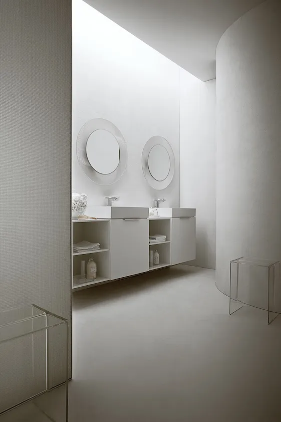 Табурет для ванной комнаты Kartell by Laufen   3.8933.0.084.000.1 пластик прозрачный