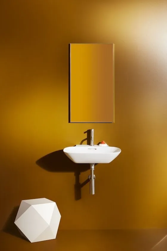 Керамический  полигедрон  Ikos ,  LAUFEN (Home collection)  8.7777.1.757.000.1, скульптура 350x350x350 мм,  SaphirKeramik, белый  матовый