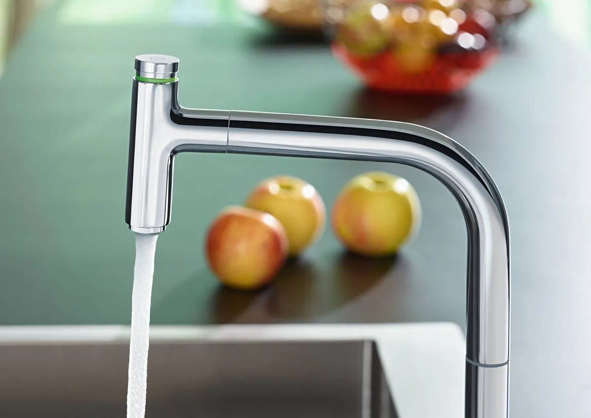 Смеситель для кухни с выдвижным изливом Hansgrohe M71 73804000 Хром