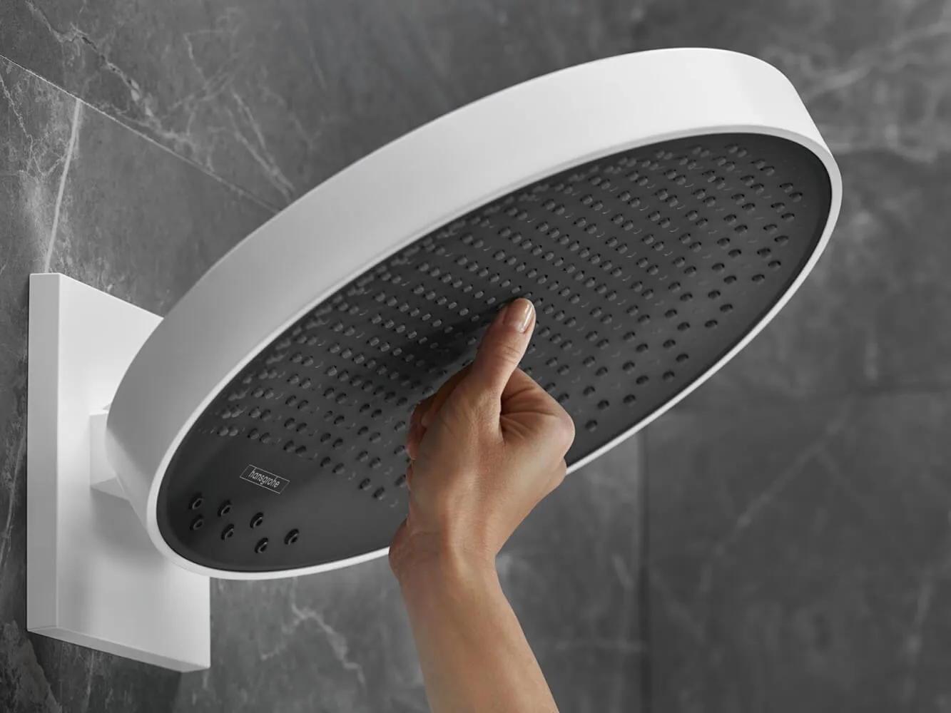 Верхний душ Hansgrohe Rainfinity 360 1jet 26230000 с настенным кронштейном, хром