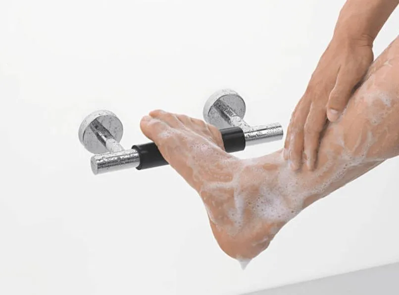 Подставка для ног HANSGROHE Unica Comfort 26329000 284 мм, Цвет хром/чёрный: