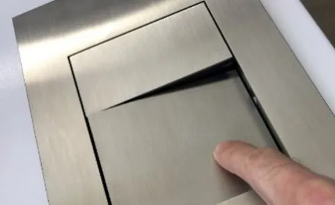 Универсальная клавиша двойного смыва для бачков ALMAR WC Plate E330001.HB цвет Латунь брашированная