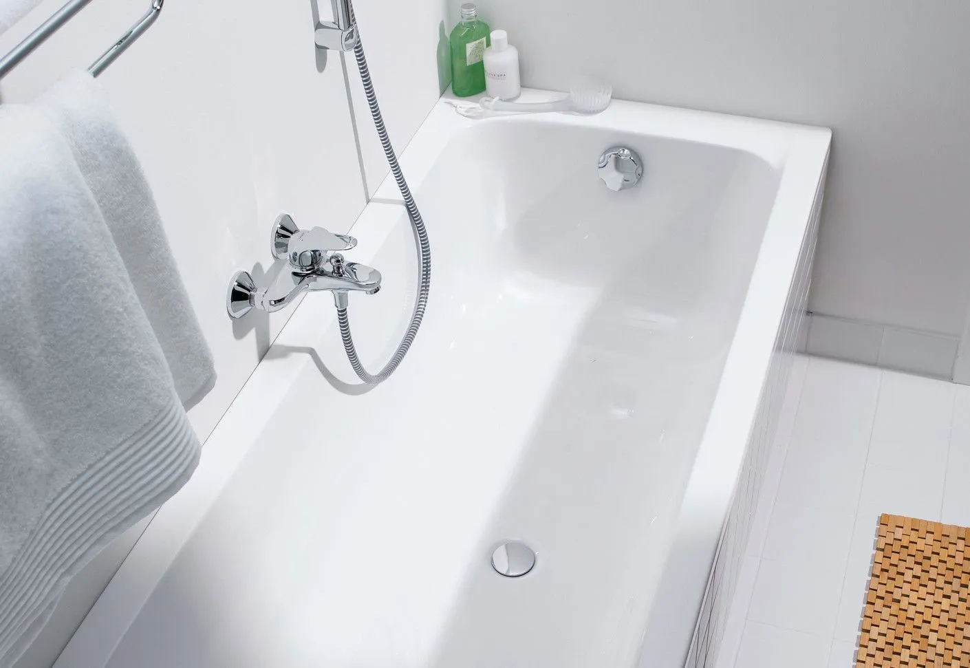 Акриловая встраиваемая ванна Duravit D-Code 700097000000000 1700 х 700