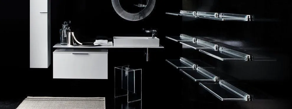 Полочка настенная  Kartell by Laufen  3.8533.0.084.000.1  45 см,  пластик прозрачный
