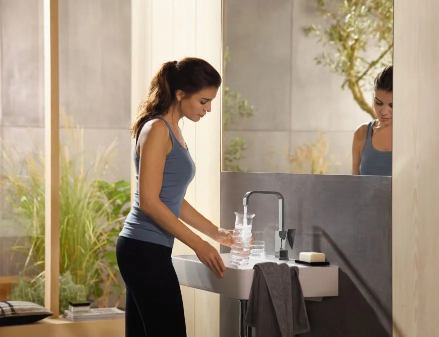 Смеситель для раковины с донным клапаном и поворотным изливом Hansgrohe Metropol 32511000 Хром