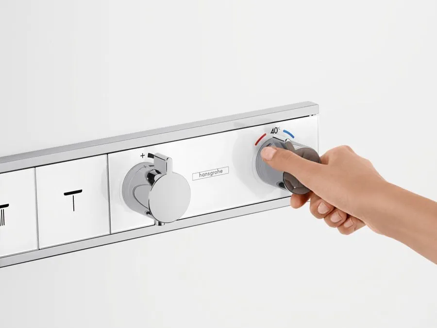 Смеситель для душа с термостатом Hansgrohe RainSelect 15357600 черный, хром