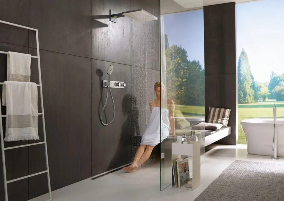 Смеситель для душа с термостатом Hansgrohe RainSelect 15357600 черный, хром