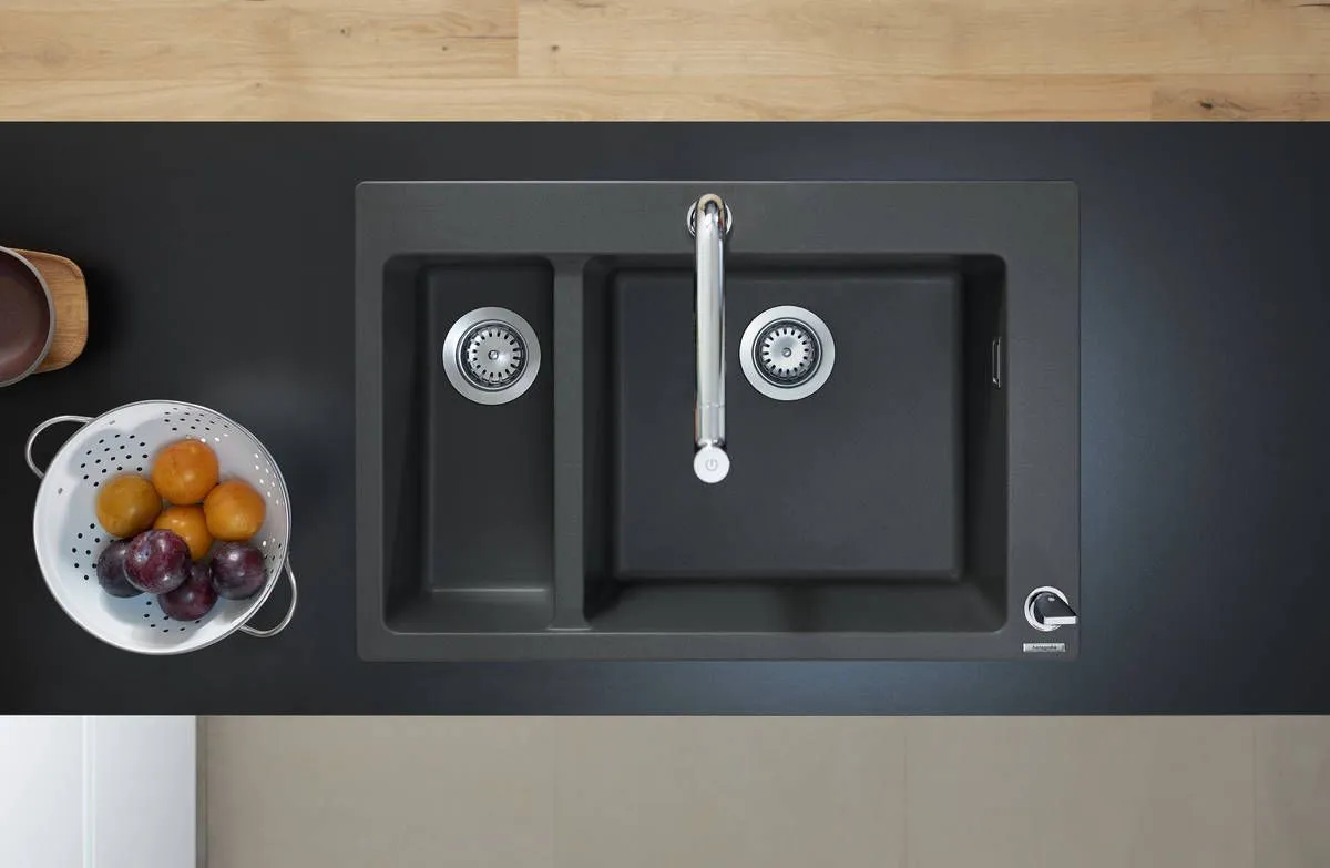 Смеситель для кухни с выдвижным изливом Hansgrohe M71 73804000 Хром