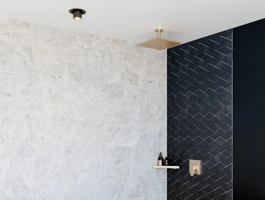 Угловая корзинка HANSGROHE AddStoris 41741140 Шлифованная бронза