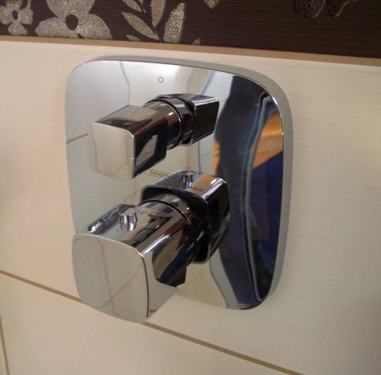 Термостат для ванны встраиваемый Hansgrohe PuraVida 15775000 с запорным вентилем хром