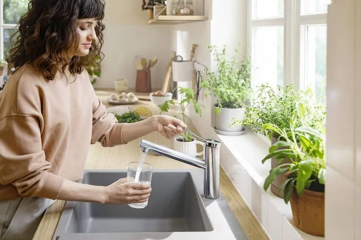 Смеситель однорычажный для кухни HANSGROHE ZESIS M33 1 JET 74811000 150 мм, c EcoSmart, хром